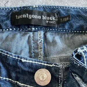 Great condition stretchy jeans tapered ankle